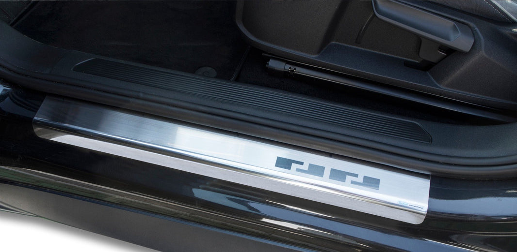 Tröskelskydd till VW ID.3 2019+ – 4-pack rostfritt stål Alu-Frost – produktbild framifrån | Alu-Frost