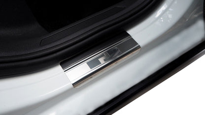 Tröskelskydd till VW Taigo 2022+ – 4-pack rostfritt stål | Alu-Frost – närbild detaljer | Alu-Frost